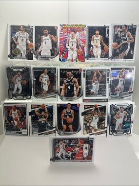 Victor Wembanyama power players w/ Stephon Castle & teammates Spurs lot of 16
